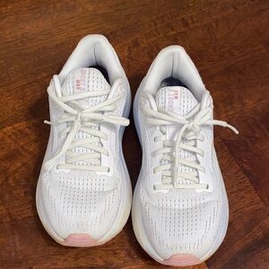 Brooks Ghost Max 2 Women's White and Pink Athletic Shoes